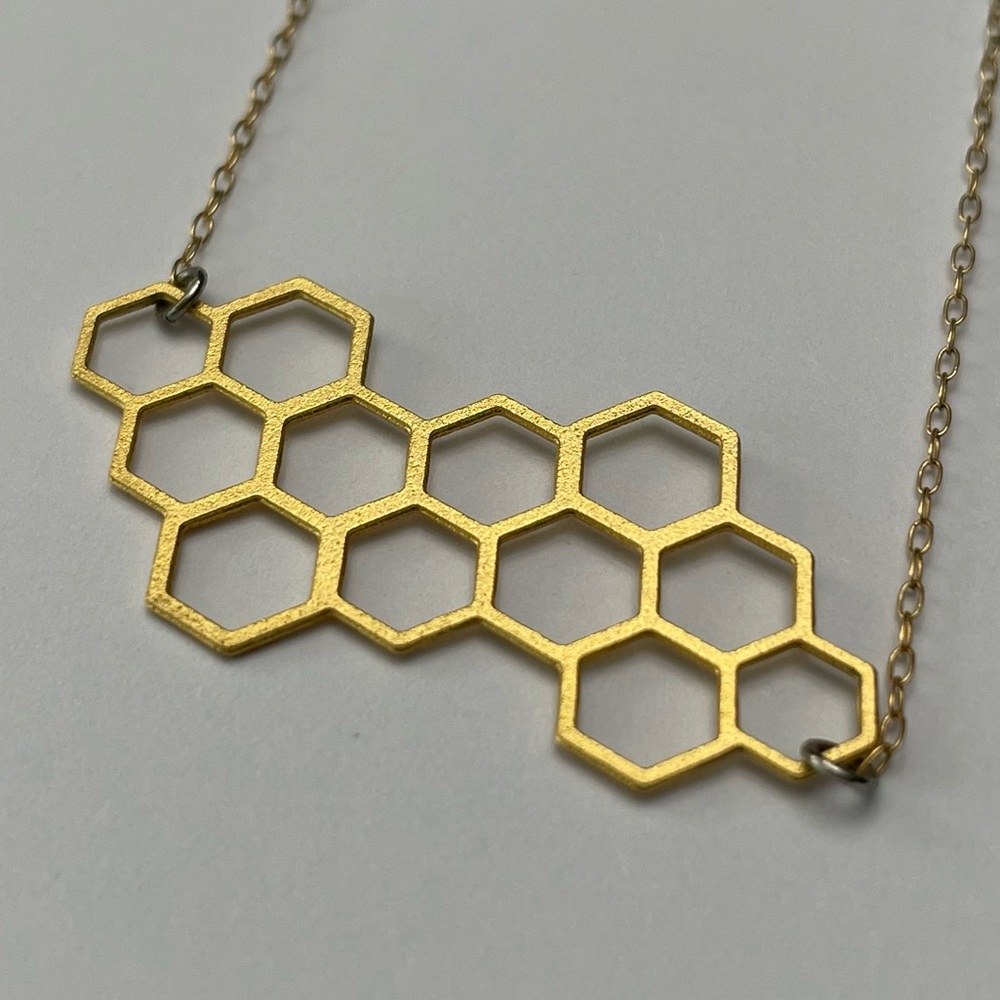 EUC Bee Hive Necklace